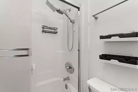 Bath - 3466 Los Mochis, Oceanside, CA 92056 photo 2 of 3