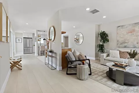 3663 Oleander Dr, San Diego, CA 92106