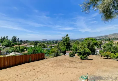 2212 Pence Dr, El Cajon, CA 92019 photo 36