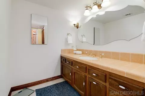 2212 Pence Dr, El Cajon, CA 92019 photo 18