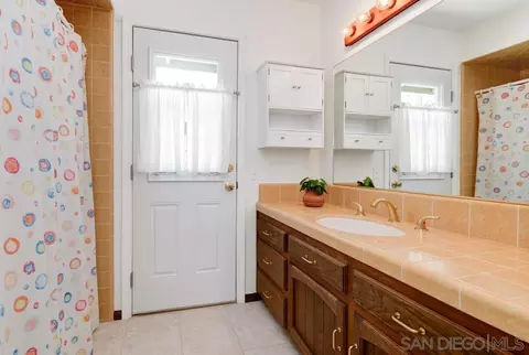 2212 Pence Dr, El Cajon, CA 92019 photo 23