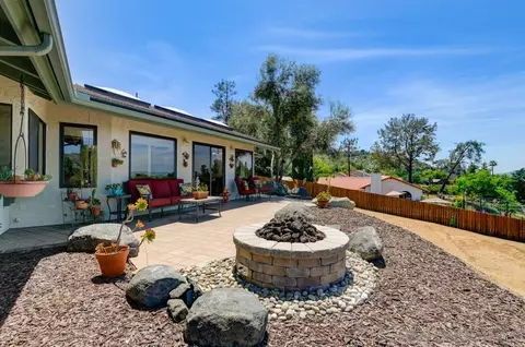 2212 Pence Dr, El Cajon, CA 92019 photo 32