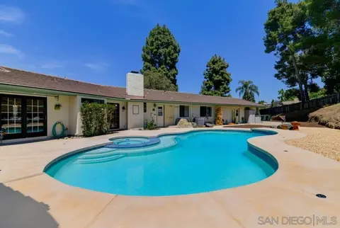 2212 Pence Dr, El Cajon, CA 92019 photo 25