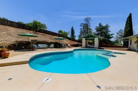 2212 Pence Dr, El Cajon, CA 92019 photo 27