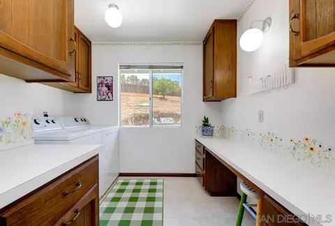 2212 Pence Dr, El Cajon, CA 92019 photo 24
