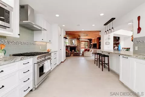 2212 Pence Dr, El Cajon, CA 92019 photo 9