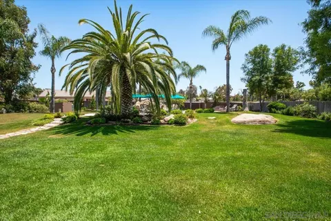 Exterior - 719 Davis St, Ramona, CA 92065 photo 13 of 18