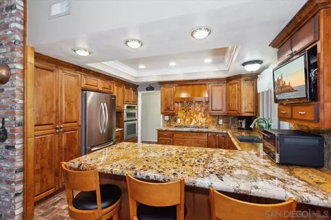 Kitchen - 719 Davis St, Ramona, CA 92065 photo 1 of 3
