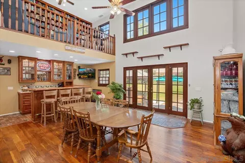 Dining - 719 Davis St, Ramona, CA 92065 photo 2 of 3