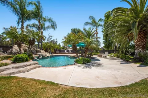 719 Davis St, Ramona, CA 92065