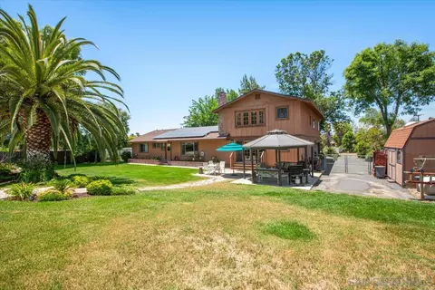 Exterior - 719 Davis St, Ramona, CA 92065 photo 12 of 18