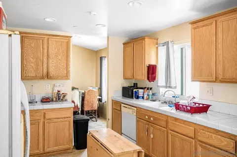 Kitchen - 32452 Evening Primrose Trl, Campo, CA 91906 photo 2 of 4