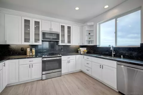 9854 Apple St, Spring Valley, CA 91977 photo 11