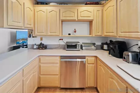 Kitchen - 2128 El Prado Ave, Lemon Grove, CA 91945 photo 3 of 3