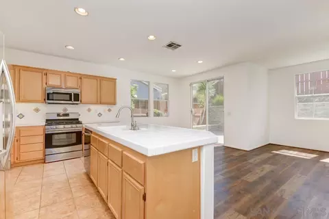 5181 Bluegrass Way, Oceanside, CA 92057 photo 5