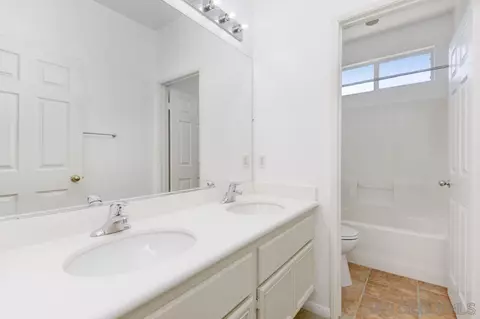 5181 Bluegrass Way, Oceanside, CA 92057 photo 24