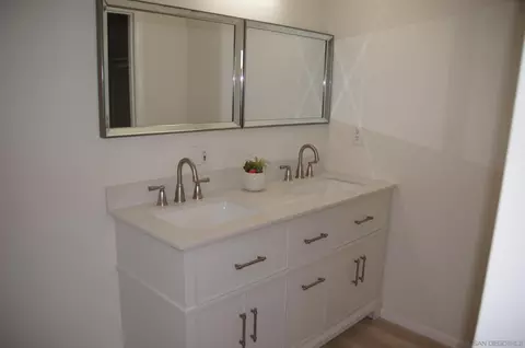 Bath - 9411 Carlton Oaks Dr #D, Santee, CA 92071 photo 4 of 6