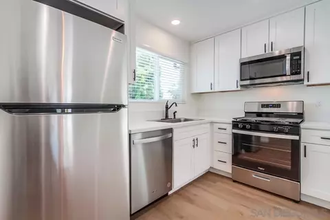 Kitchen - 1416 Rolling Hls, Oceanside, CA 92056 photo 2 of 7