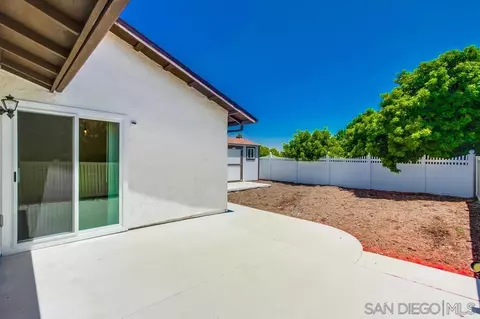 Exterior - 1416 Rolling Hls, Oceanside, CA 92056 photo 6 of 12