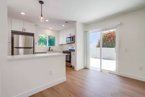 Kitchen - 1416 Rolling Hls, Oceanside, CA 92056 photo 6 of 7