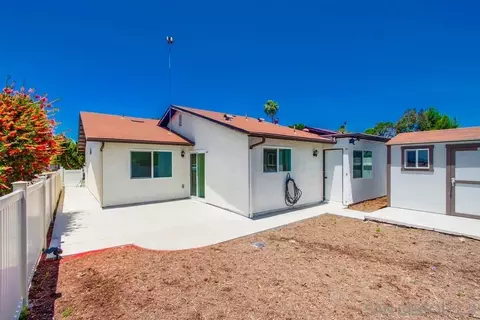 Exterior - 1416 Rolling Hls, Oceanside, CA 92056 photo 8 of 12