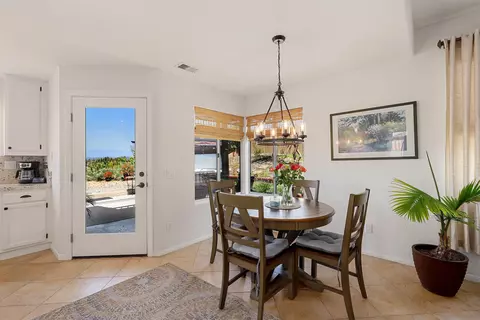 5165 Bella Collina St, Oceanside, CA 92056 photo 11