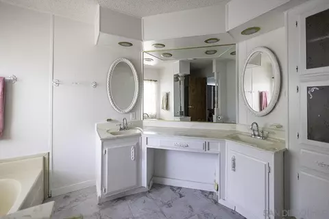 Bath - Undisclosed, Julian, CA 92036 photo 1 of 3