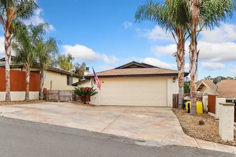 153 Terrace Dr, Vista, CA 92084