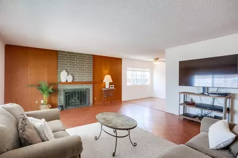 Living - 13151 Casa Grande, Lakeside, CA 92040 photo 2 of 4