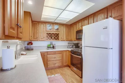 Kitchen - 13151 Casa Grande, Lakeside, CA 92040 photo 1 of 4