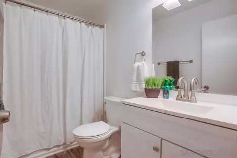 Bath - 13151 Casa Grande, Lakeside, CA 92040 photo 1 of 2
