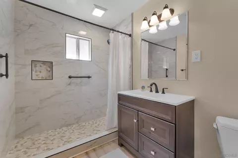 Bath - 9183 Paradise Park Dr, Lakeside, CA 92040 photo 1 of 4
