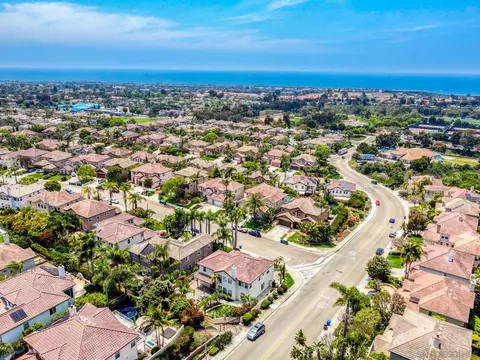6552 Bluebonnet Dr, Carlsbad, CA 92011 photo 8