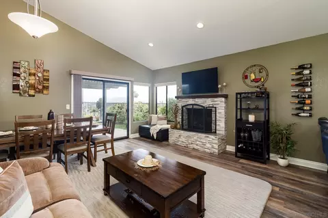 Living - 9318 Northview Ter, Santee, CA 92071 photo 3 of 4