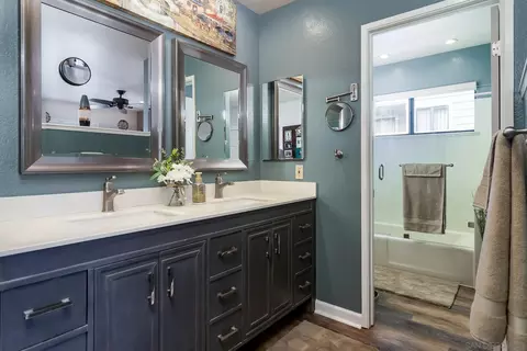 Bath - 9318 Northview Ter, Santee, CA 92071 photo 1 of 3