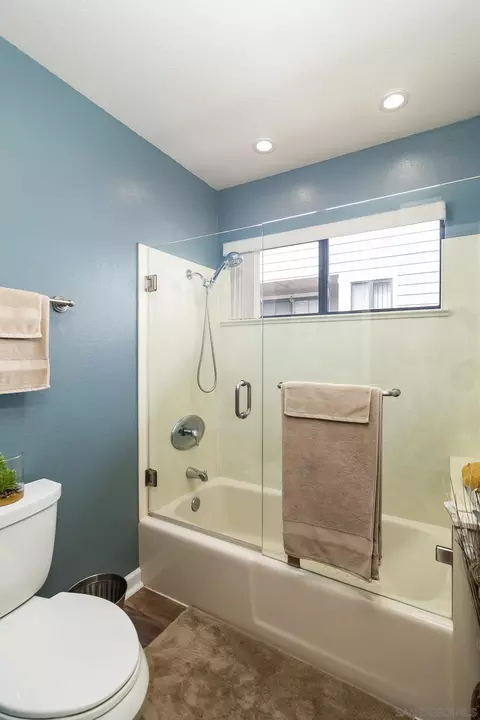 Bath - 9318 Northview Ter, Santee, CA 92071 photo 2 of 3