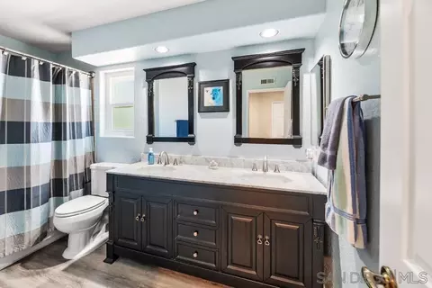 Bath - 13994 Hickory St, Poway, CA 92064 photo 6 of 6