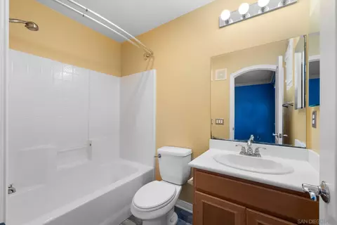 Bath - 12 Via Montisi, Santee, CA 92071 photo 1 of 3