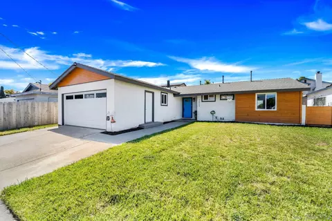 7869 Bloomfield Rd, San Diego, CA 92114