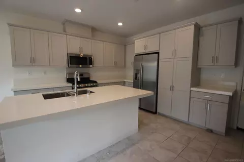 2160 Bluestone Cir, Chula Vista, CA 91913