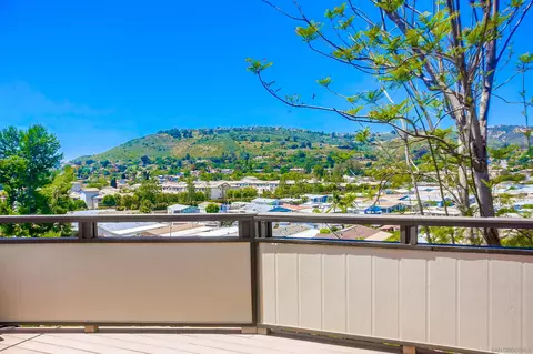 1401 El Norte Pkwy #SPC 195, San Marcos, CA 92069