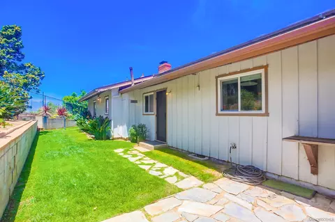 1229 Phillips St, Vista, CA 92083 photo 45