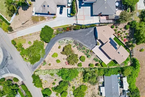 1229 Phillips St, Vista, CA 92083 photo 5