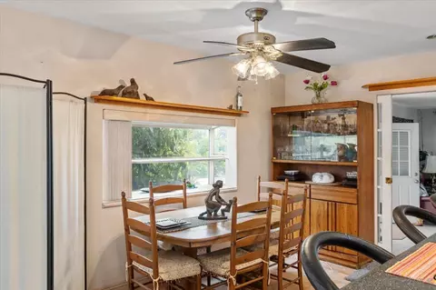 2326 Peet Ln, Escondido, CA 92025 photo 9