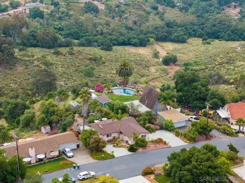 2326 Peet Ln, Escondido, CA 92025 photo 31