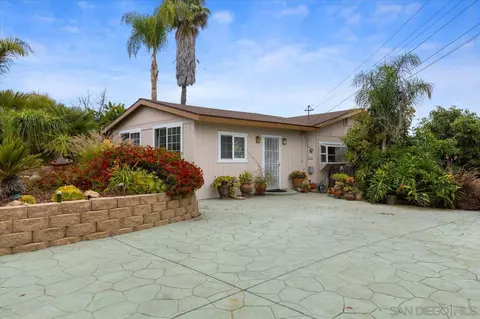 2326 Peet Ln, Escondido, CA 92025