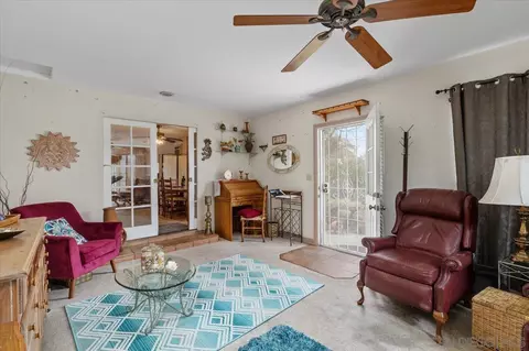 2326 Peet Ln, Escondido, CA 92025 photo 5
