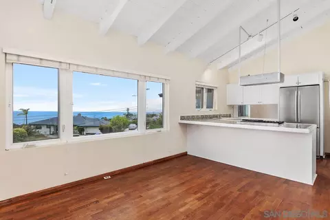 5651 Ladybird Ln, La Jolla, CA 92037 photo 12