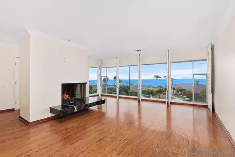 5651 Ladybird Ln, La Jolla, CA 92037 photo 2