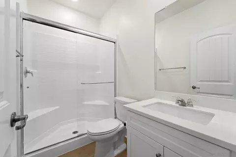 Bath - 27568 Cloudy Peak Way, Menifee, CA 92584 photo 1 of 3